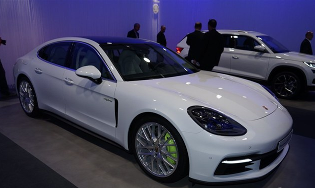 新Panamera 4 E-Hybrid发布 纯电续航50km