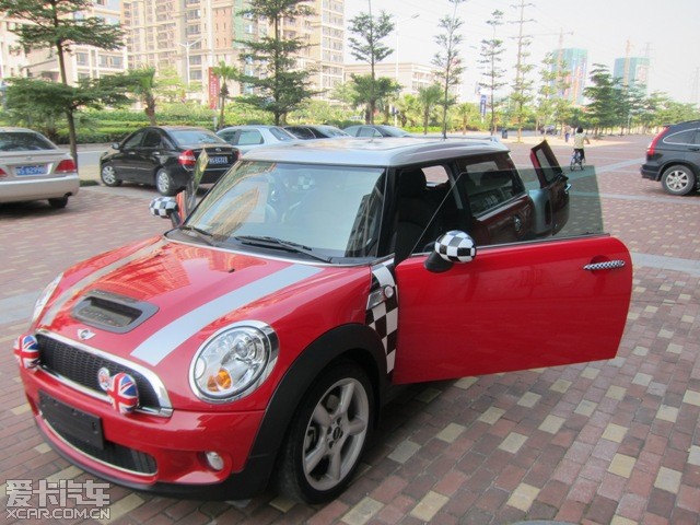 MINI CLUBMAN S 车主详细测评与装饰改装