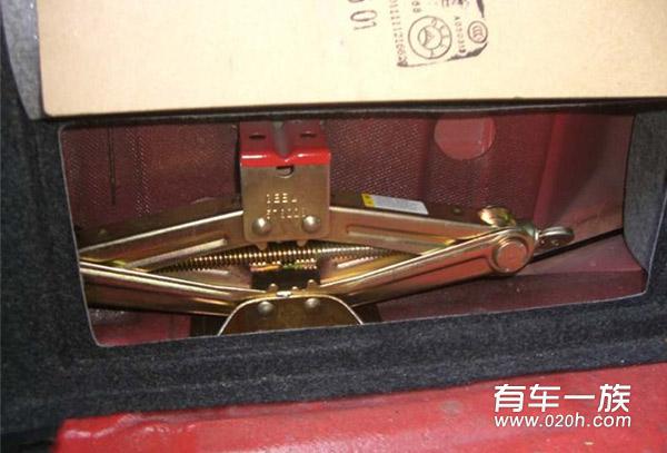 吉利熊猫好不好？车主1800公里用车感受作业