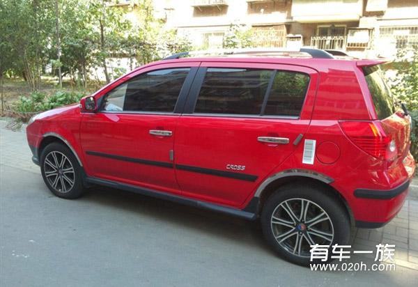 红色吉利金鹰提车作业与车主Cross 标准版用车感受