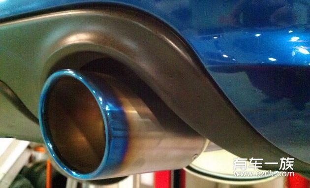 蓝色大众R36改装ARQRAY中尾段排气 