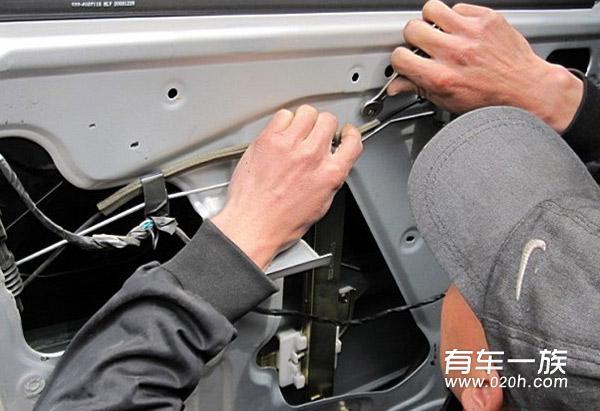 开瑞优雅改装电动车窗作业 增加优雅舒适性能