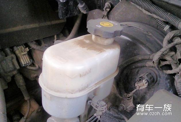 对比路虎揽胜 用车4年凯雷德用车感受