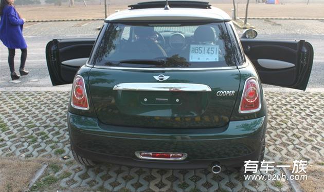 墨绿色Mini COOPER FUN提车作业