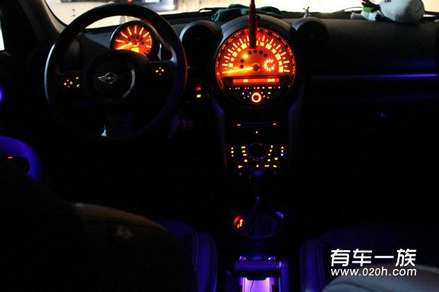 2013款MINI Countryman Fun提车作业