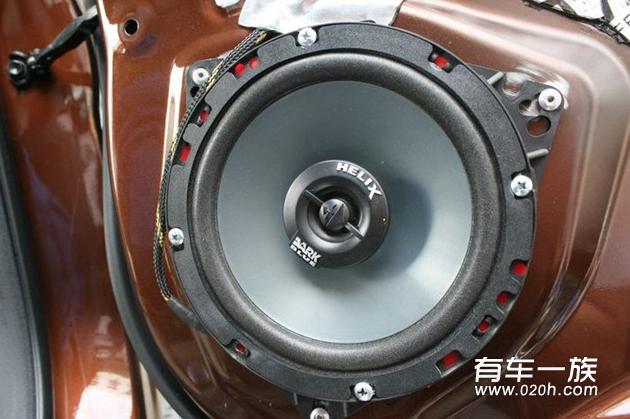 丰田RAV4改装音响与全车隔音作业