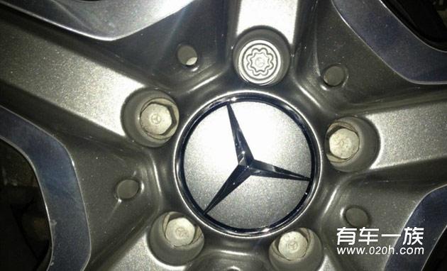 奔驰C改装AMG轮毂作业