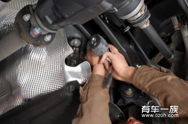 奔驰E260L改装E300L排气作业