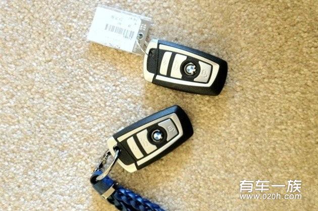 国外白色宝马650i提车作业