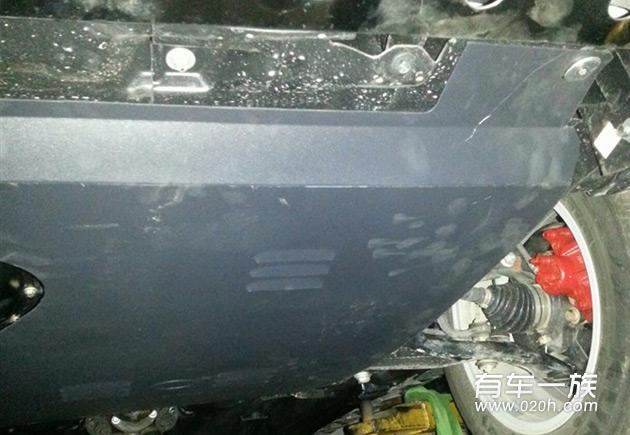 白色哈弗m2改装装饰内饰外观全车隔音作业