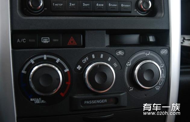 橙色哈弗m2提车与2000公里用车作业