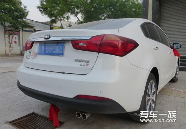 白色1.6GLS-MT起亚k3提车选车作业