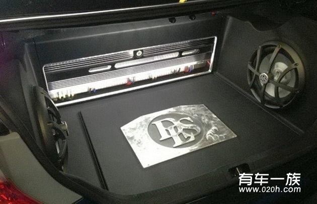 凯美瑞改装原厂尾翼_Q5透镜_天使眼_灯光升级及改装费用