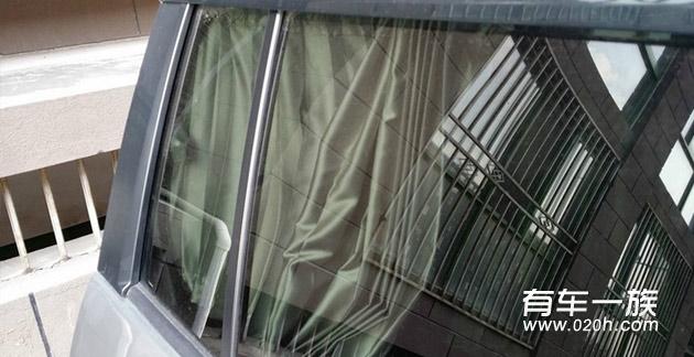 马自达8外观贴花轮毂贴窗帘装饰作业