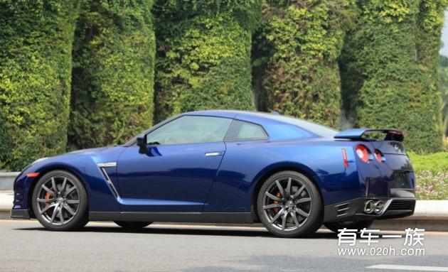 2013蓝色日产战神GTR用车1000公里车主真实感受