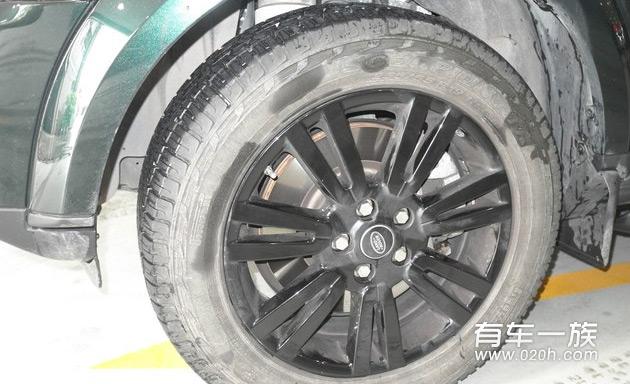 美规版路虎发现4改装19寸轮毂蝎子胎侧踏板与用车作业