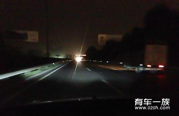 2013款棕色奥迪Q5改装雾灯作业 灯光升级