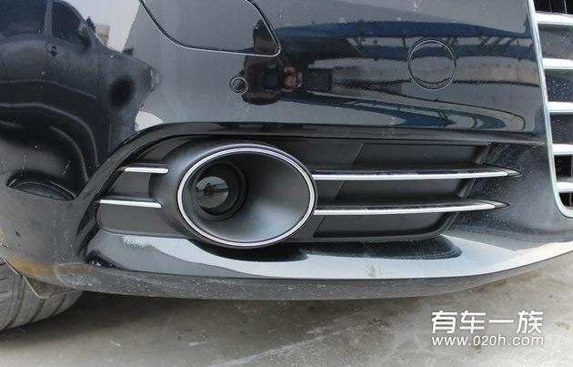 2.0T标配版黑色奥迪A6改装打孔真皮座椅内饰外观装饰