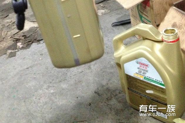 用车3万公里大众CC保养作业与价格 换张紧器洗节气门