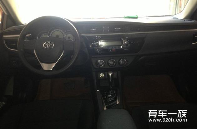 丰田1.6G精英版白色雷凌提车作业同级别车对比选车过程