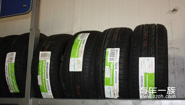 2011白色锋范改装普利司通绿歌伴轮胎改装价格与感受评价