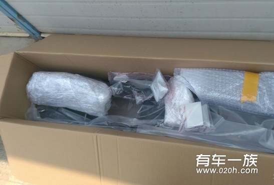 本田飞度改装原厂内饰手扶箱