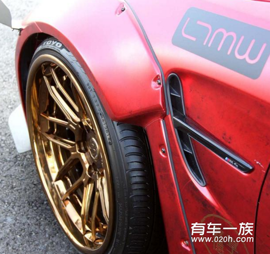 Liberty walk改装宝马M4宽体套件