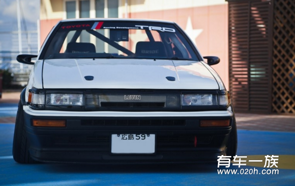 秋名山车神 头文字D AE86改装