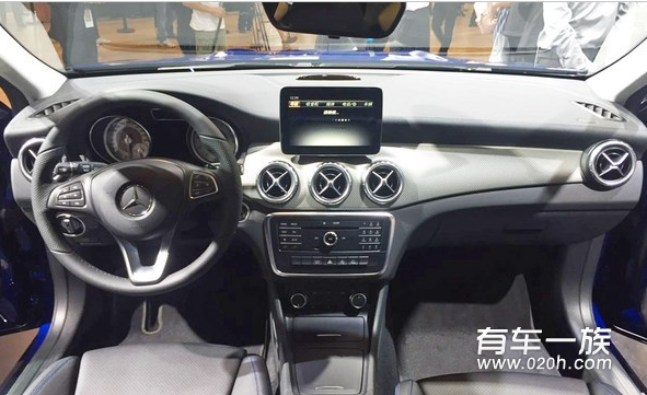  北京奔驰GLA蓝调版售29.98万 限量1000台