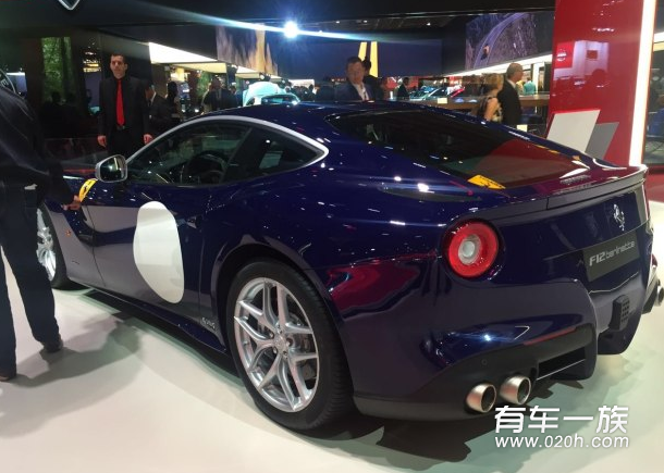 2016巴黎车展法拉利F12berlinetta The Stirling亮相