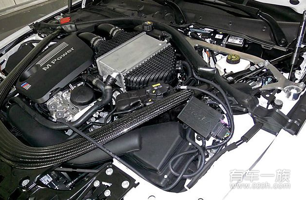 Performance改装宝马M4外观动力套件