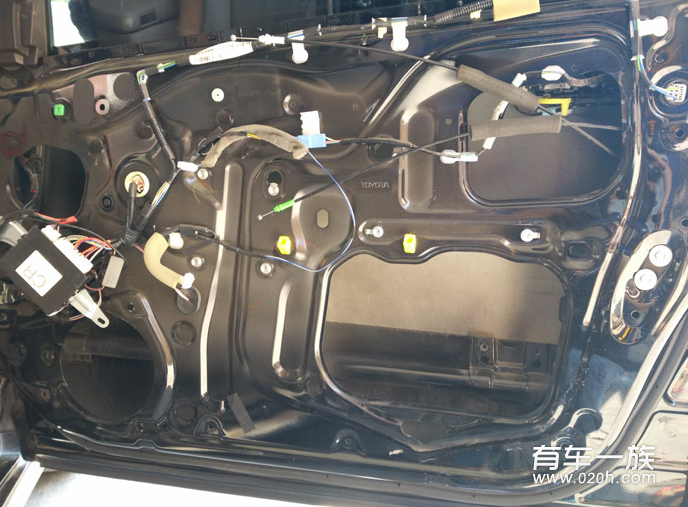 丰田皇冠汽车HELIX B62C套装喇叭音响改装