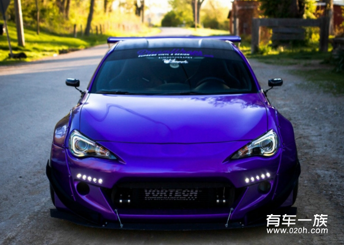斯巴鲁 BRZ Rocket Bunny V2外包围改装