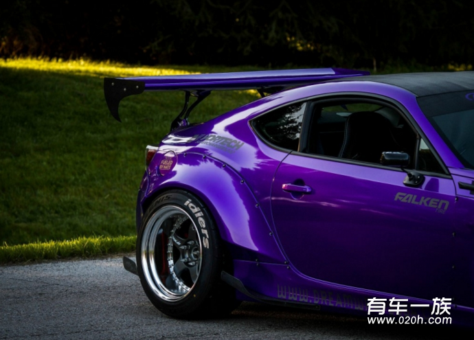斯巴鲁 BRZ Rocket Bunny V2外包围改装