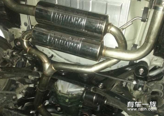 斯巴鲁BRZ安装GREDDY涡轮增压套件和VANHO