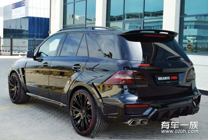 巴博斯改装奔驰ML63 AMG 最大700匹