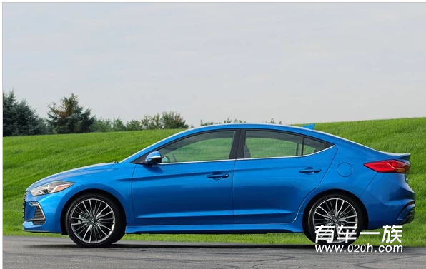 现代Elantra Sport海外亮相 14.6万起售