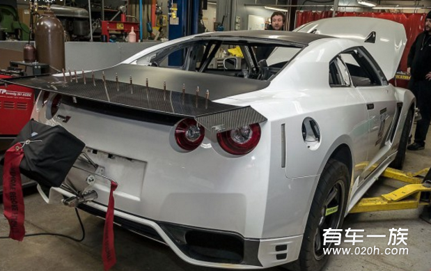 狂暴战神 2500HP马力日产GT-R Alpha G