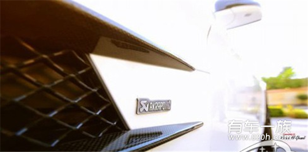  奔驰SLS AMG Roadster再度升级参战Gumball 3000