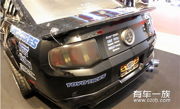 福特野马GT500在东京改装展大示美式肌肉