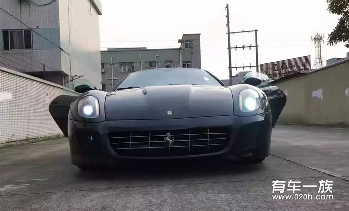 2010款法拉利599GTB 黑外红内极品车况