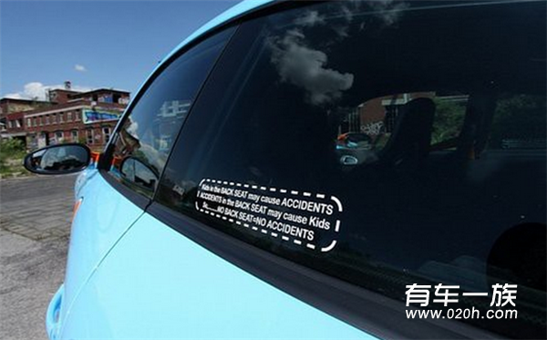 Vilner发布奔驰SLS AMG内饰升级方案 红黑配色耐人寻味