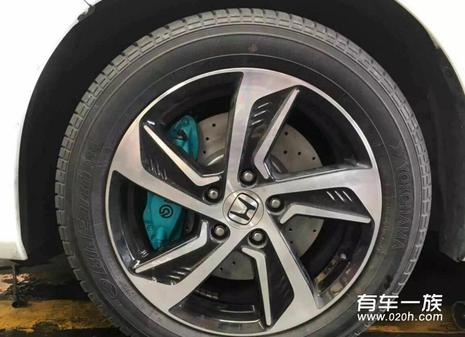 本田奥德赛改装意大利brembo活塞刹车