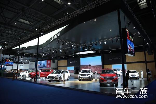 力帆轩朗1.8L新车型亮相重庆车展 超美MPV