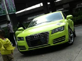 奥迪A7外观装饰全车改色荧光绿